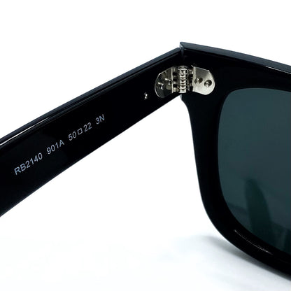 Ray-Ban Wayfarer